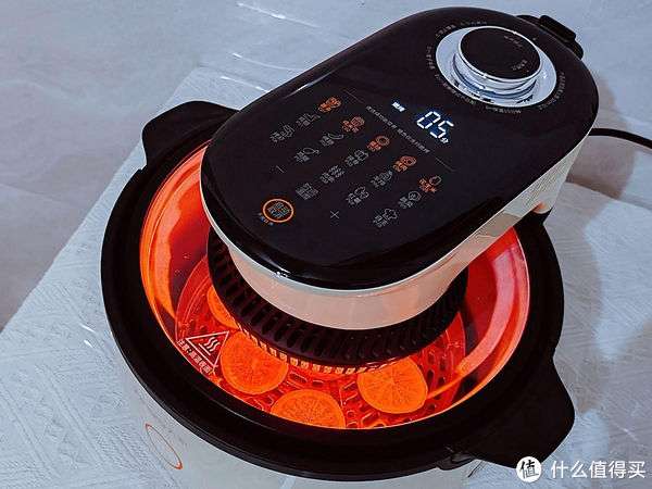 通过幽默剧情实现了产品卖点的高效传递