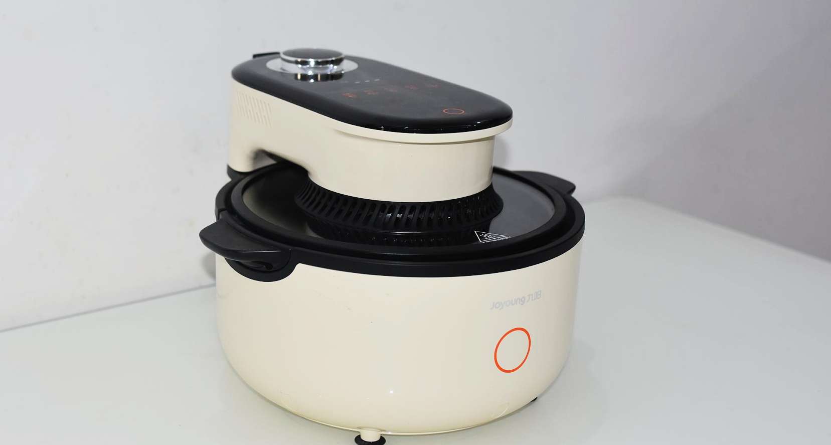 今日导读：重庆一饭店使用阴阳菜单被责令停业整顿；北京：“二锅头酒业”违规使用商标被罚；《液态食品散装运输技术规范》国家标准2月1日起正式实施（2026年1月30日）