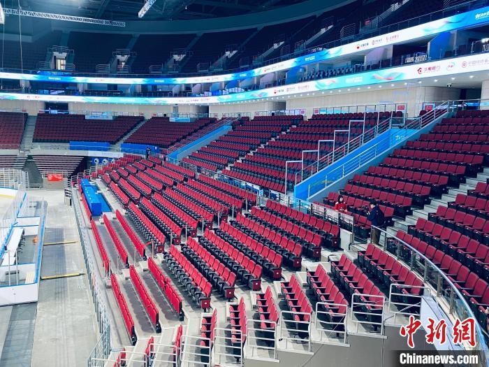 北京首钢男篮时隔1100天重返五棵松主场迎战上海