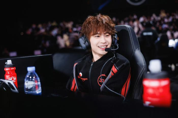 无畏转会JDG后经历挑战 调整心态备战夏季赛