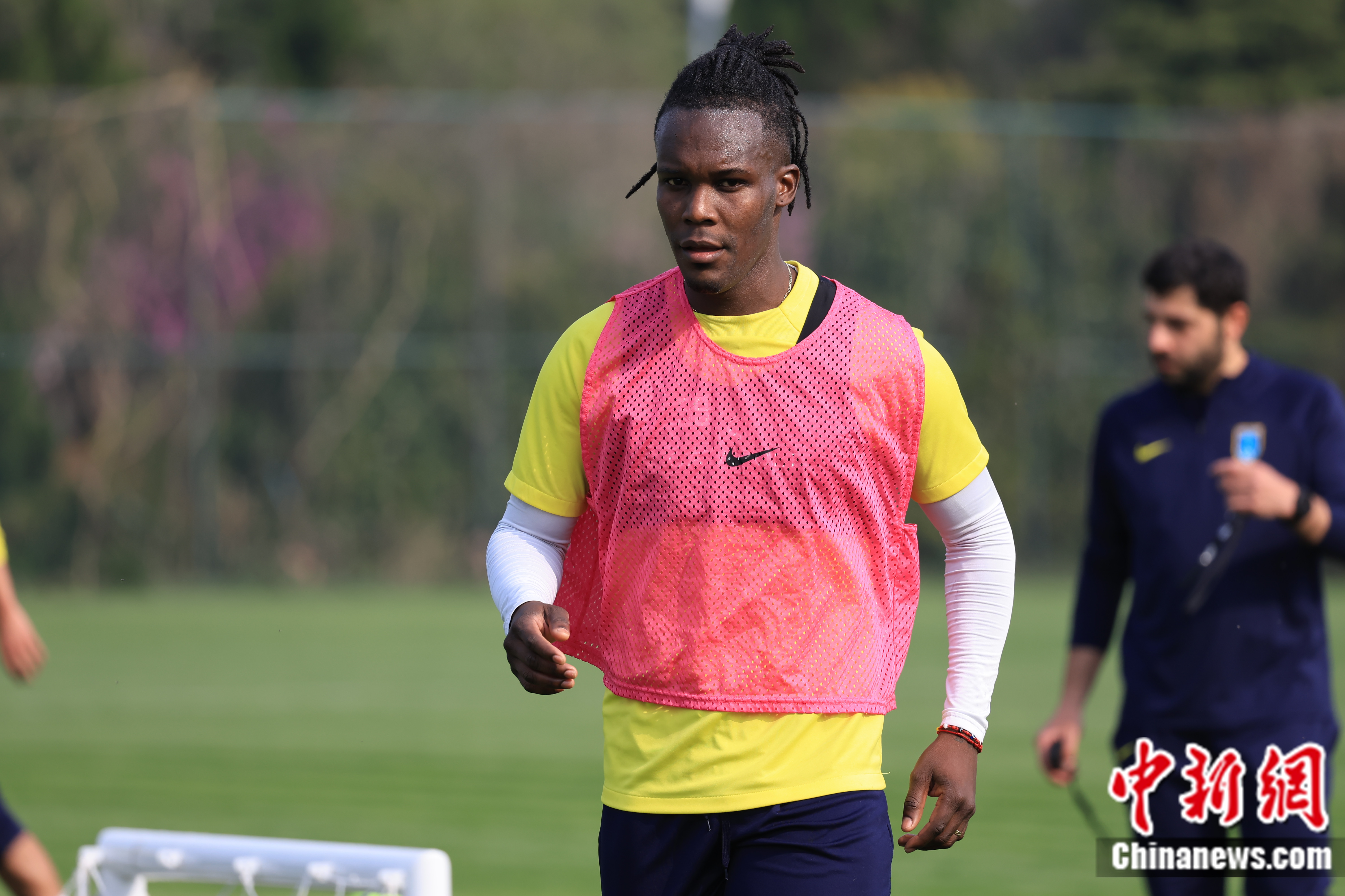 洪都拉斯前锋卡斯蒂略加盟中超南通支云 感受中